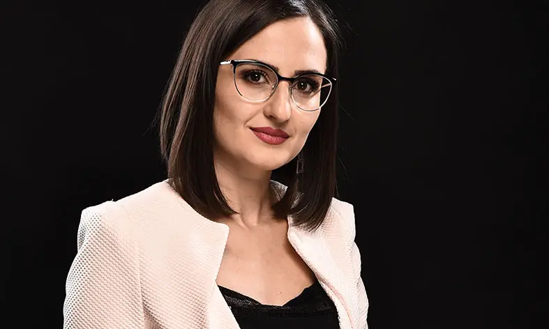 Klavierlehrerin München Armine